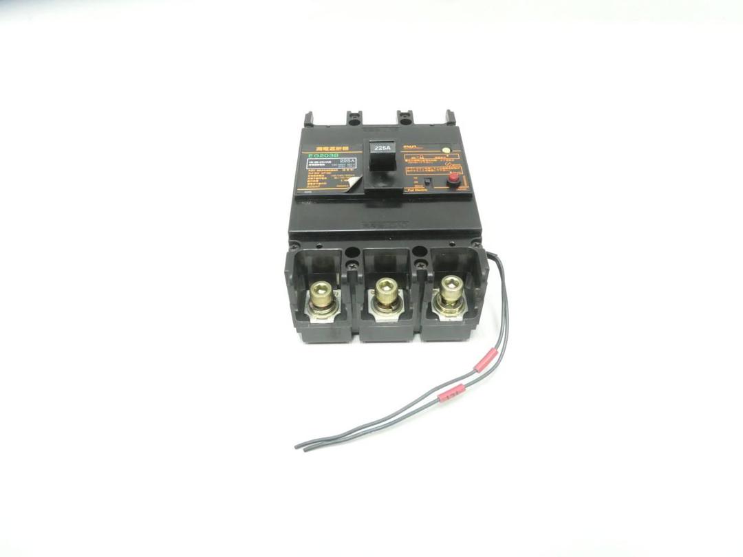 FUJI EG203B MOLDED CASE CIRCUIT BREAKER 3P 225A 100-200V-AC