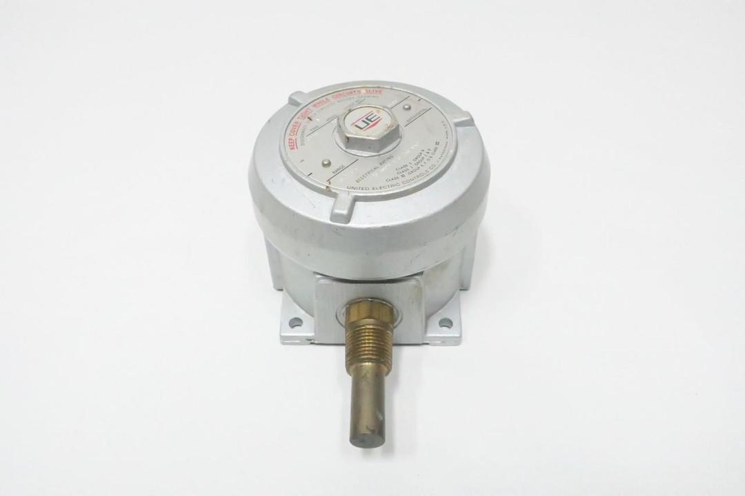 UE UNITED ELECTRIC C110 102 TEMPERATURE CONTROLLER 0-225F 125/250V-AC