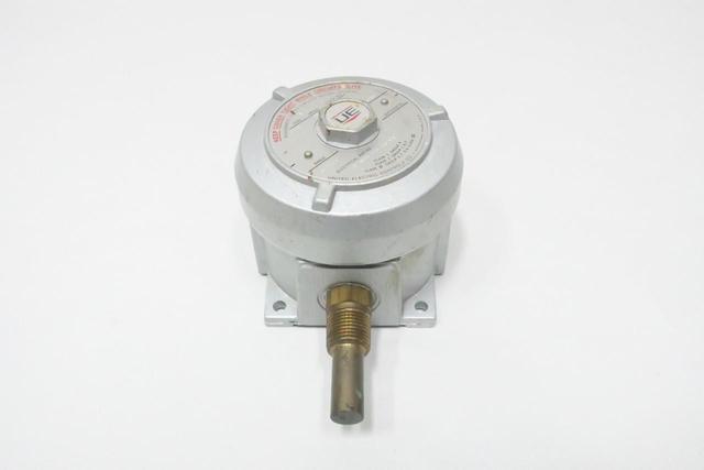 UE UNITED ELECTRIC C110 102 TEMPERATURE CONTROLLER 0-225F 125/250V-AC