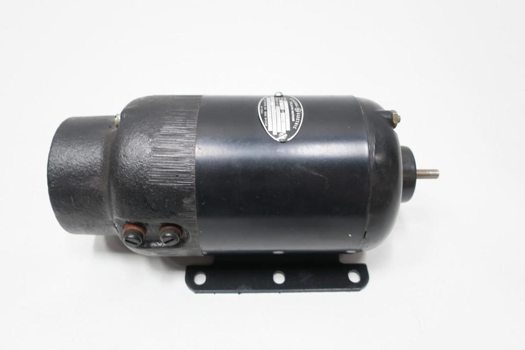 GENERAL ELECTRIC GE 2JDA66PA5C SELSYN MOTOR 57.5V-AC 200RPM 115V-AC