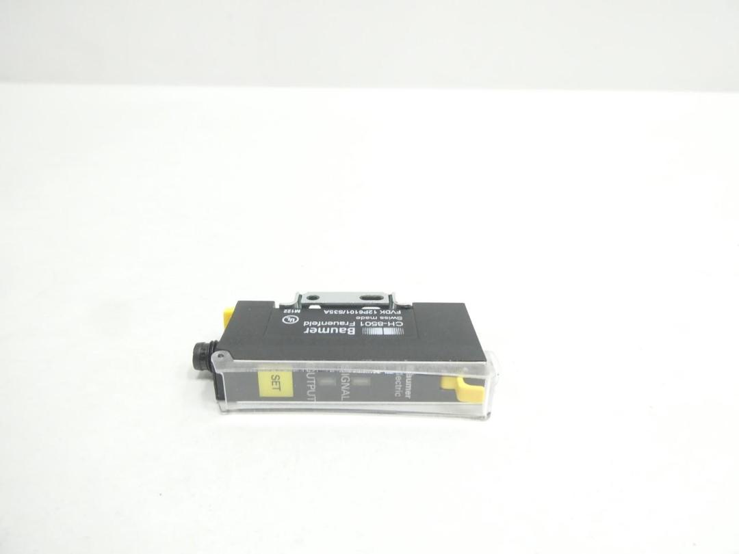 BAUMER FVDK 12P6101/S35A FIBER OPTIC SENSOR