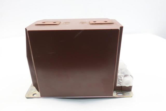SIEMENS 4MA72 XC CURRENT TRANSFORMER 12/28/75KV 200:5A