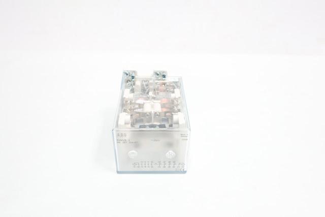 ABB RXMVB2 RK 251 204-AT PLUG-IN RELAY 250V-DC