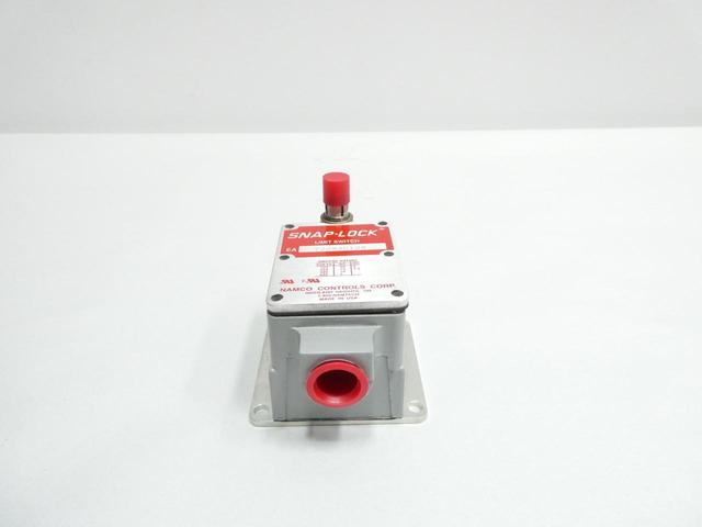 NAMCO 700-40100 SNAP-LOCK LIMIT SWITCH 125/250/480/600V-AC 125/250V-DC