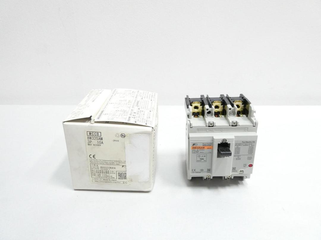 FUJI B32SAM-3P010 MOLDED CASE CIRCUIT BREAKER 3P 10A AMP 230/400V-AC