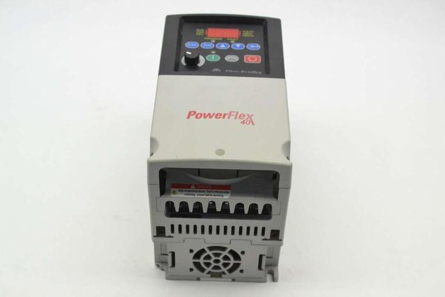 ALLEN BRADLEY 22B-D2P3N104 POWERFLEX 40 AC VFD DRIVE 480V-AC 0-400HZ 1HP