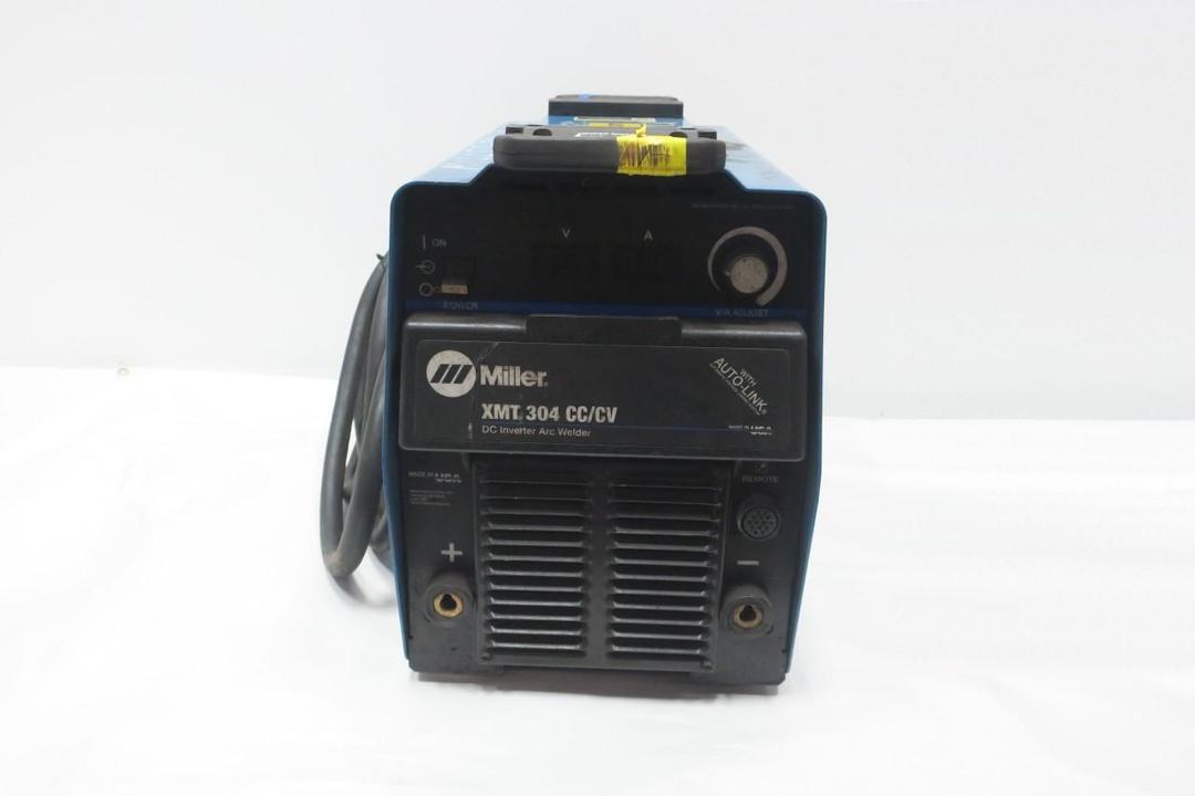 MILLER XMT 304 CC/CV DC INVERTER ARC WELDER 300A AMP 32V-DC 230/460V-AC