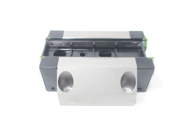 REXROTH R185131310 ROLLER CARRIAGE 30MM