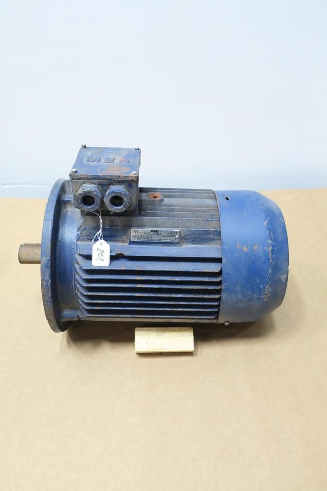 MEB TYPE TF 132M2-6 AC MOTOR 132M 6.4KW 1150RPM 280/480V-AC