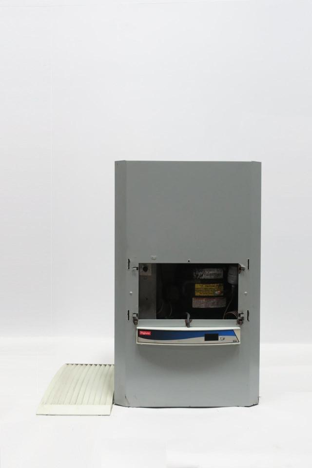 MCLEAN M28-0216-G013H ENCLOSURE AIR CONDITIONER 2200BTU 115V-AC