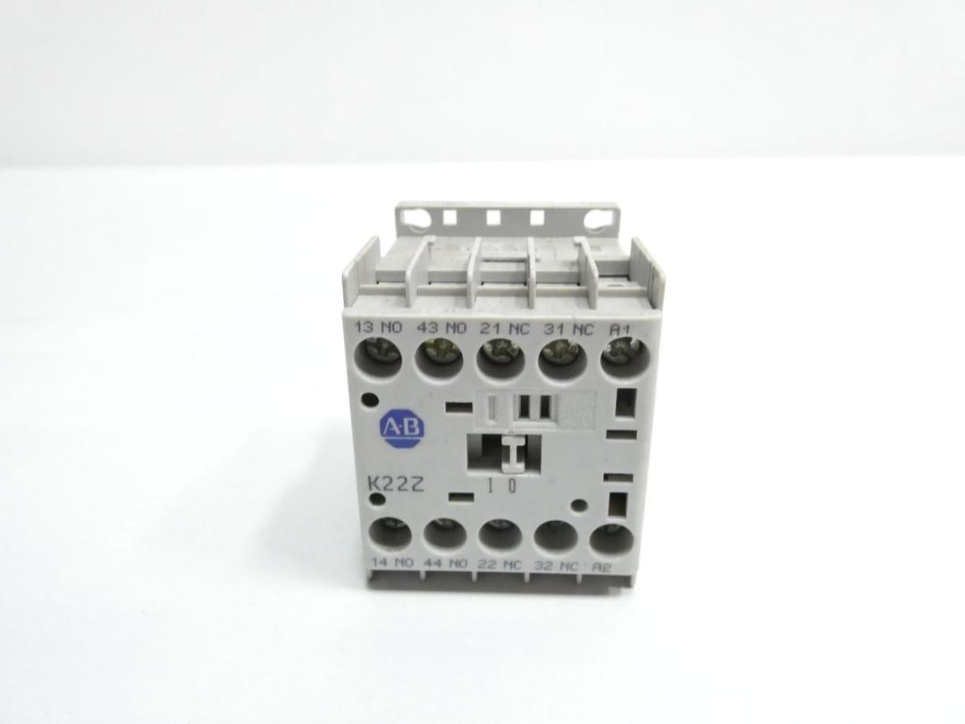 ALLEN BRADLEY 700-K22Z-ZJ CONTROL RELAY 24V-DC