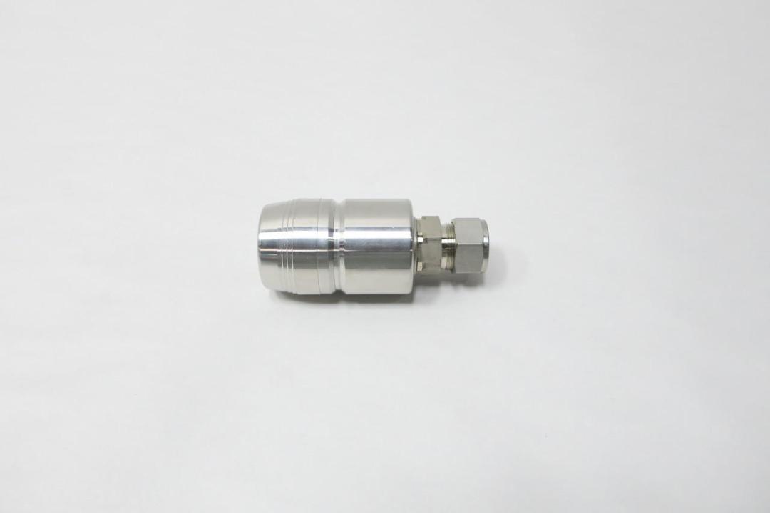 SWAGELOK QTM8 QUICK CONNECT FITTING 1/2IN STAINLESS