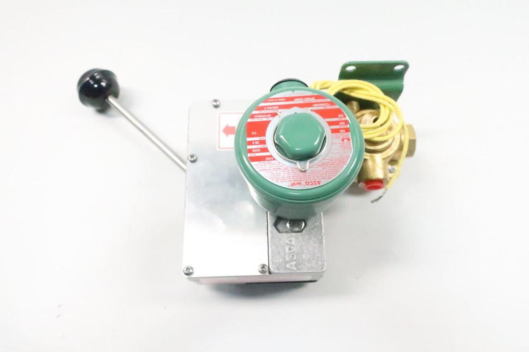 ASCO EF8037A008F RED-HAT SOLENOID VALVE 24V-DC 1/4IN NPT