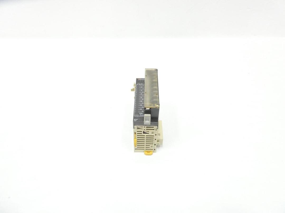OMRON CJ1W-ID211 INPUT MODULE 24V-DC