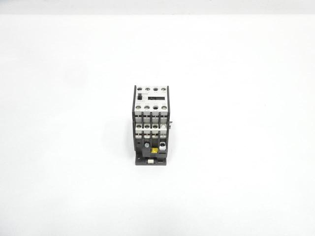 SIEMENS 3TD4002-2A AC CONTACTOR 120V-AC 9A AMP 5HP
