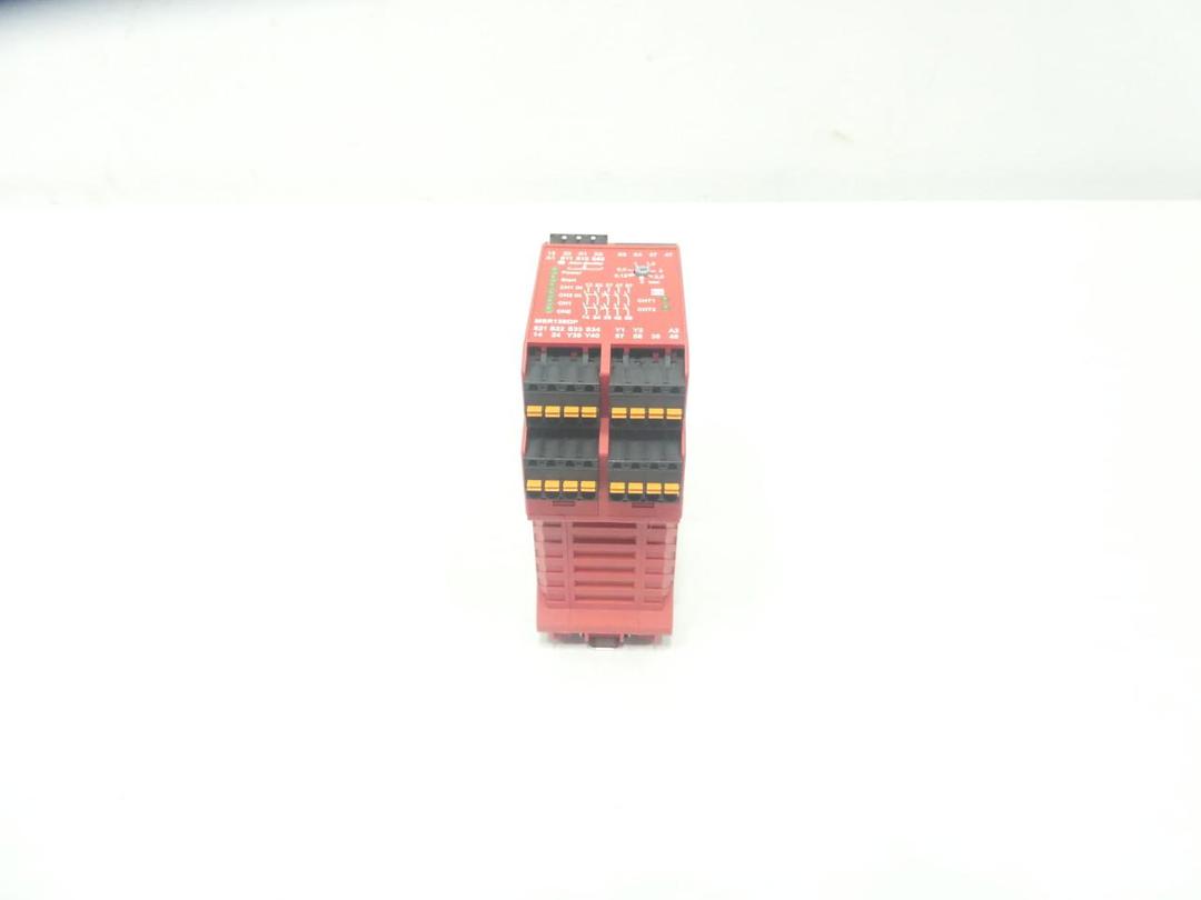 ALLEN BRADLEY 440R-M23143S SAFETY RELAY 24V-AC 24V-DC