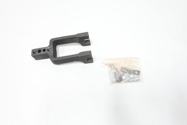 DESTACO 8UM405-00-117 PNEUMATIC POWER CLAMP ARM