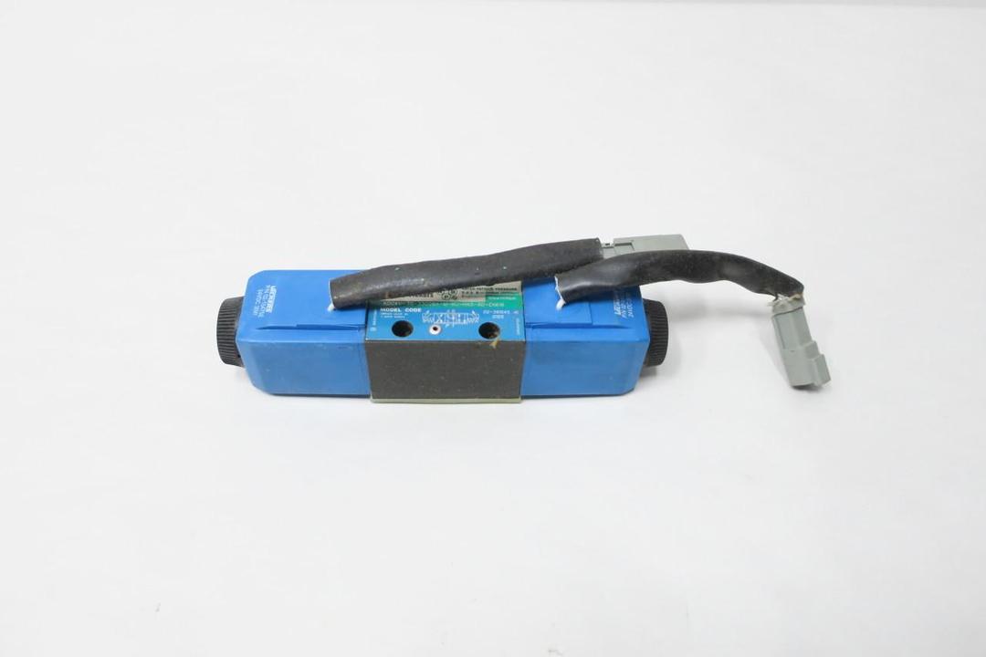 VICKERS KDG4V-3S-33C08A-M-KU-HA5-60-EN616 HYDRAULIC SOLENOID VALVE 5000PSI 24VDC