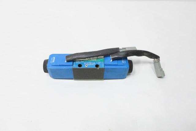 VICKERS KDG4V-3S-33C08A-M-KU-HA5-60-EN616 HYDRAULIC SOLENOID VALVE 5000PSI 24VDC