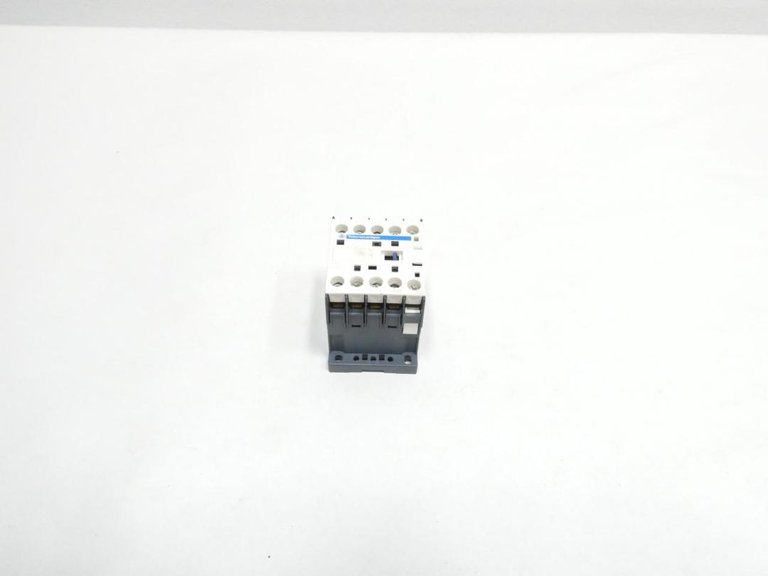 TELEMECANIQUE CA2KN 22G7 CONTROL RELAY 120V-AC