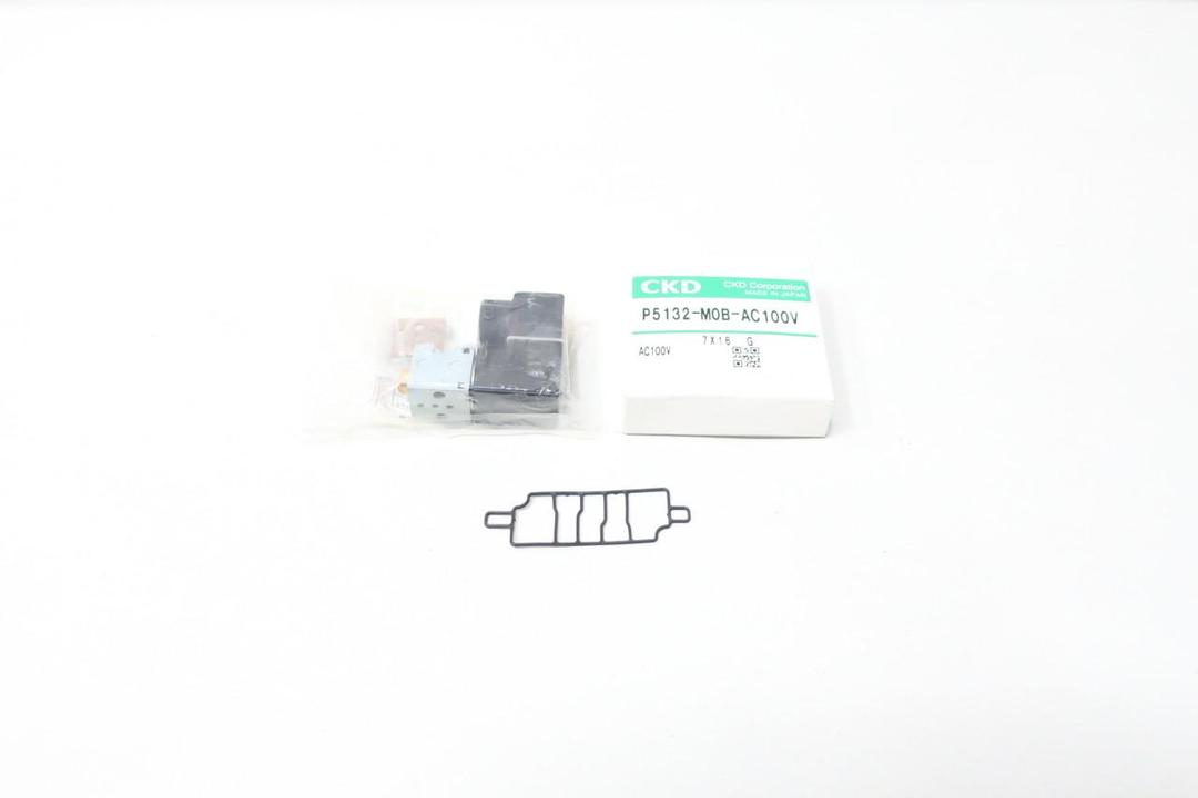 CKD P5132-M0B-AC100V SOLENOID VALVE 100V-AC