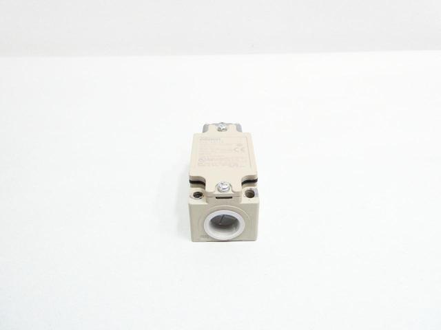 OMRON D4B-4A71N SAFETY LIMIT SWITCH