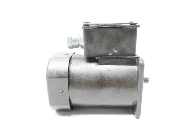 ORIENTAL MOTOR 5IK90GU-ST2F INDUCTION MOTOR 3PH 90W 1600RPM 200/220V-AC