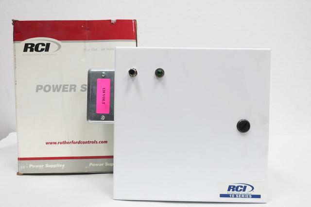 RCI 1024FPD-1A WALL-MOUNT AC TO DC POWER SUPPLY 120V-AC 24V-DC 1A AMP 40VA