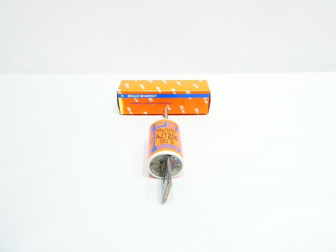 FERRAZ SHAWMUT AJT250 AMP-TRAP 2000 BLADE FUSE J 250A AMP 600V-AC 500V-DC