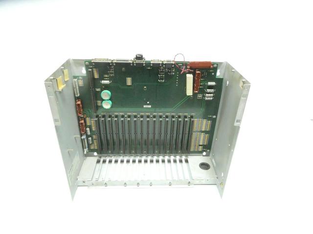 SIEMENS 3-700-0322A CHASSIS MODULE 115/220V-AC 1PH