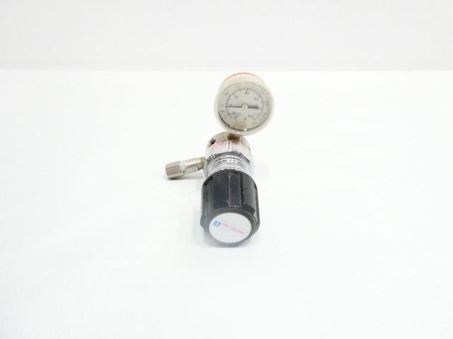 AIR LIQUIDE 4222311-330 GAS REGULATOR