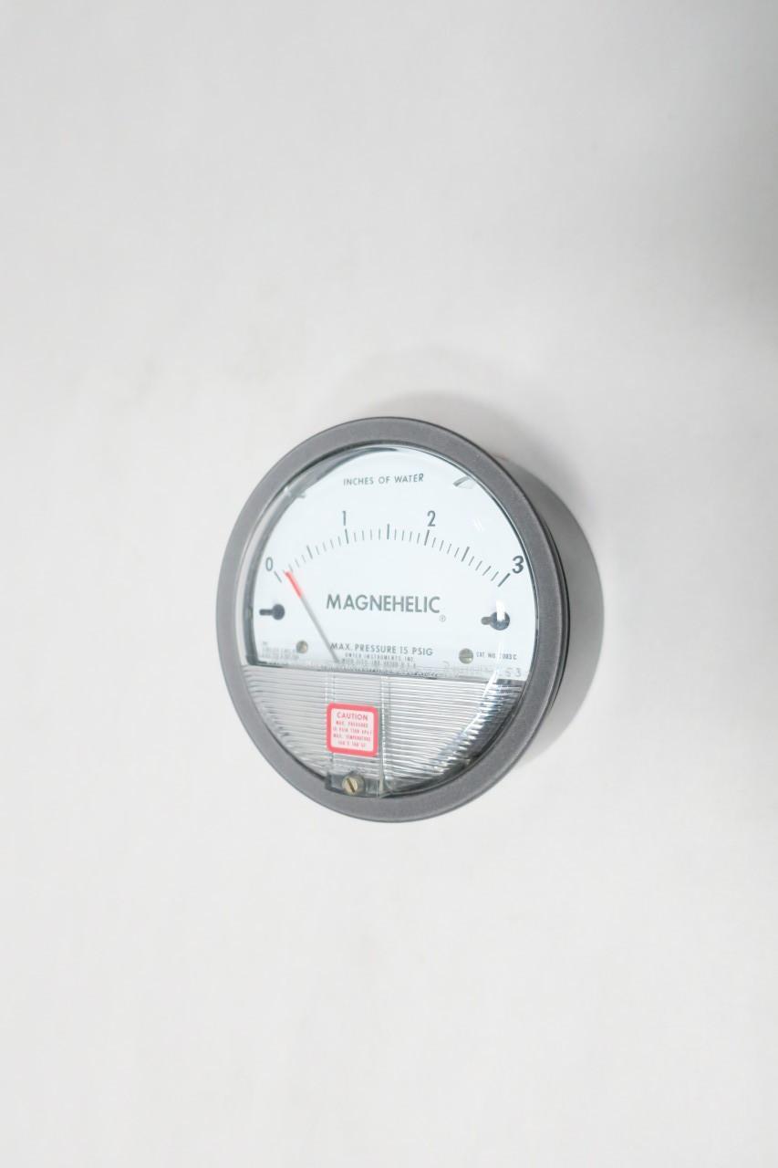 DWYER 4200036G PRESSURE GAUGE 4IN 0-3IN-H2O
