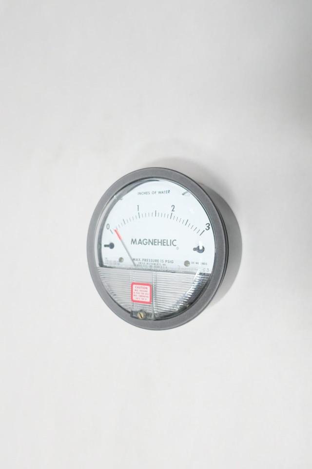 DWYER 4200036G PRESSURE GAUGE 4IN 0-3IN-H2O
