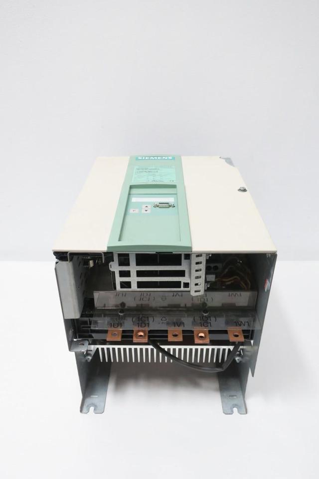 SIEMENS 6RA7025-6FV62-0-Z SIMOREG DC-MASTER DC CONVERTER 460V-AC 500V-DC 30A