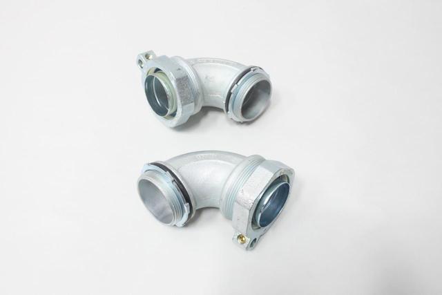 BOX OF 2 OZ GEDNEY 4Q9200L GROUND-TITE LIQUIDTIGHT CONDUIT ELBOW 2IN