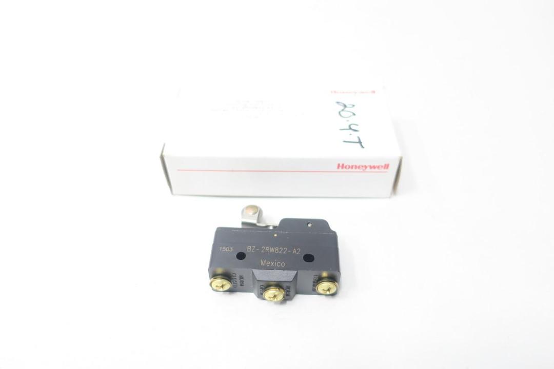 HONEYWELL BZ-2RW822-A2 LIMIT SWITCH ROLLER LEVER 125/250/480V-AC