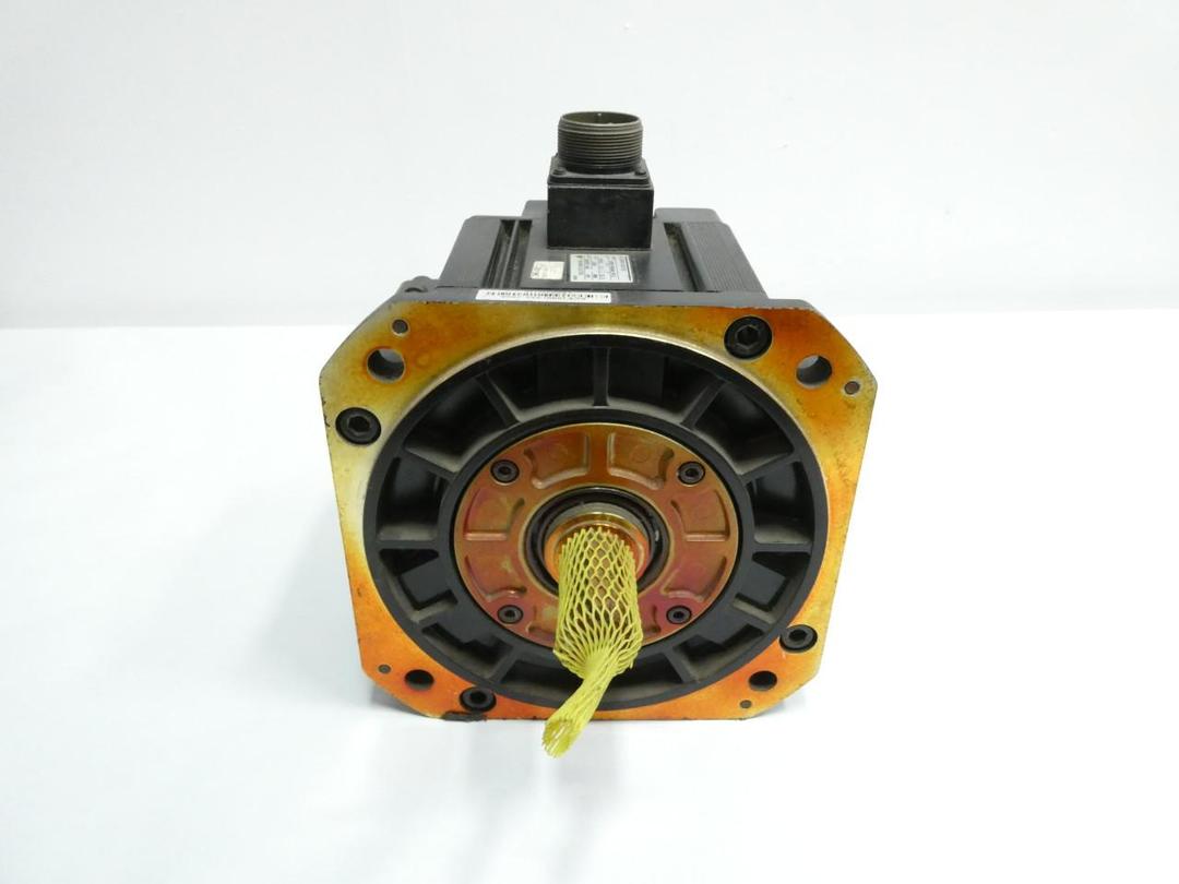YASKAWA SGMD-40AWA-YR12 SERVO MOTOR 4000W 2000RPM 19.1NM
