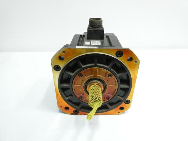 YASKAWA SGMD-40AWA-YR12 SERVO MOTOR 4000W 2000RPM 19.1NM
