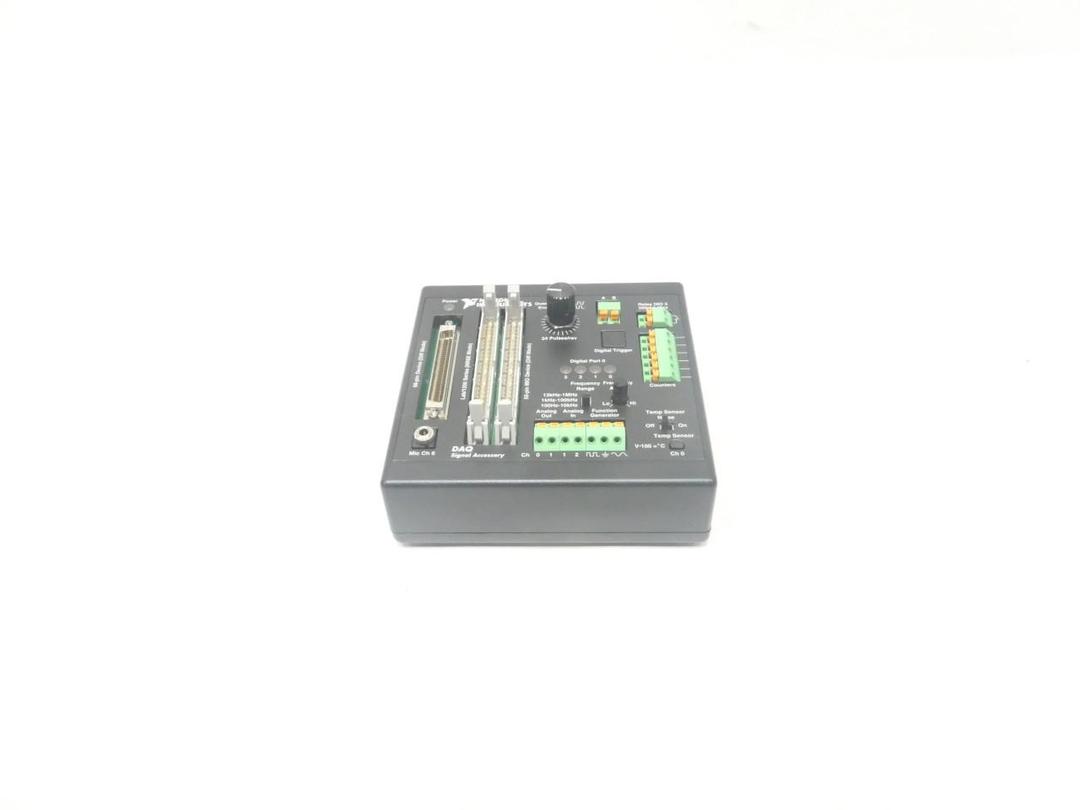 NATIONAL INSTRUMENTS 183554C-01 DAQ SIGNAL ACCESSORY