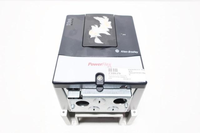 ALLEN BRADLEY 20AD8P0A0AYNNNC0 POWERFLEX 70 AC VFD DRIVE 0-400HZ 0-460V-AC 5HP