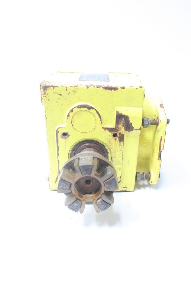 BEGE K252-MA-112M4 RIGHT ANGLE GEAR REDUCER 1-9/16IN 4KW