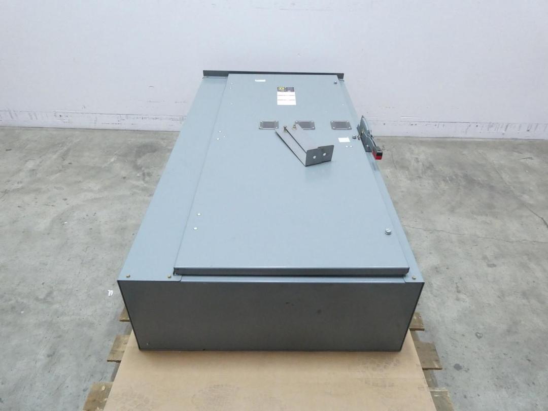 SQUARE D HU368R-EI2-VW NON-FUSIBLE DISCONNECT SWITCH 3P 1200A AMP 600V-AC/DC