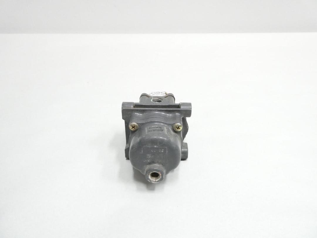 FISHER 67CFR-224 PNEUMATIC REGULATOR 1/4IN NPT 250PSI 0-35PSI