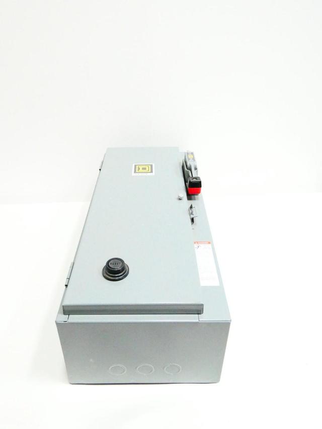 SQUARE D 8538SCG14V06 FUSIBLE DISCONNECT SWITCH 3P 30A AMP 460/575V-AC