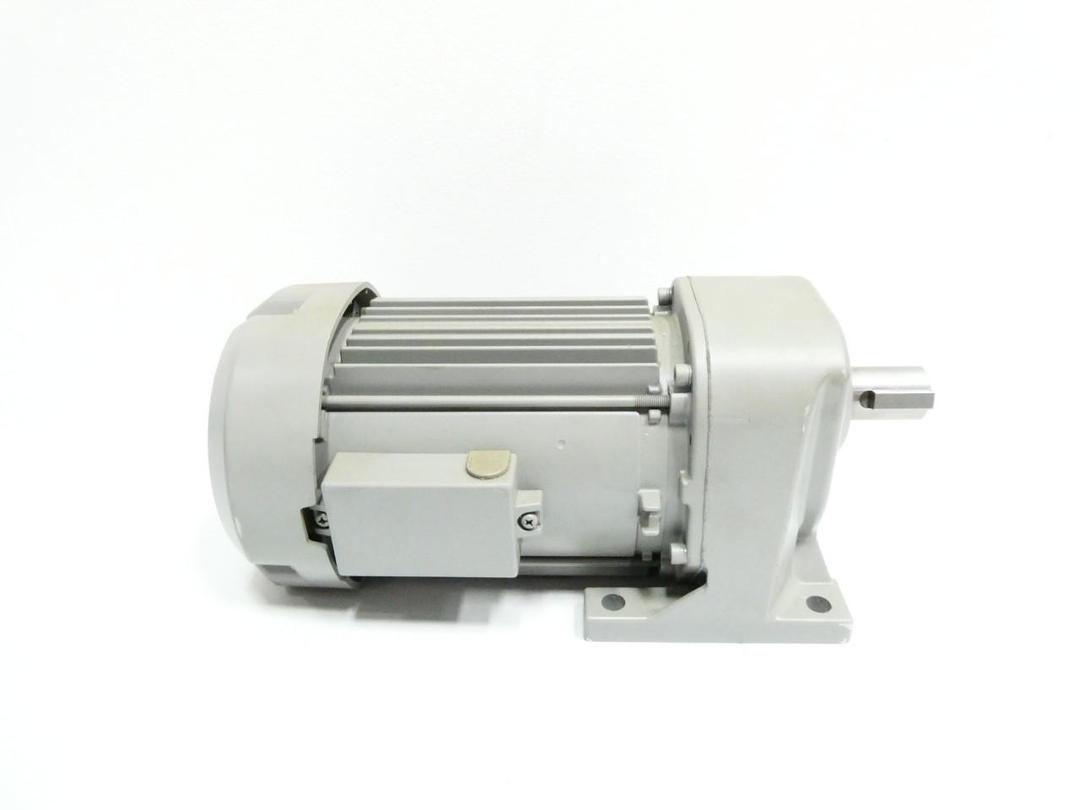 HITACHI CA24-040-15 GEARMOTOR 100/120RPM 3PH 0.4KW 200/220V-AC