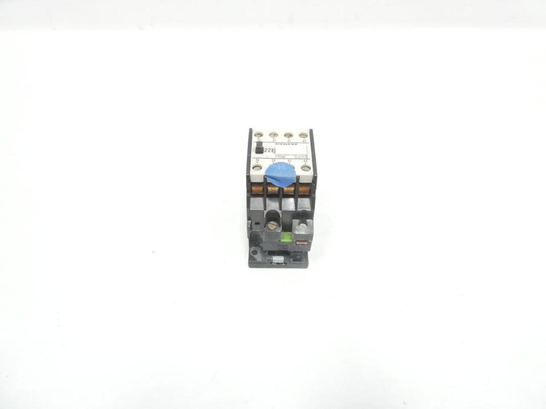 SIEMENS 3TH80 22-0A AC CONTACTOR 120V-AC 16A AMP