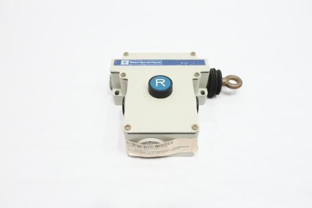 TELEMECANIQUE XY2 CE1A150H7 CABLE PULL SWITCH 120V-AC
