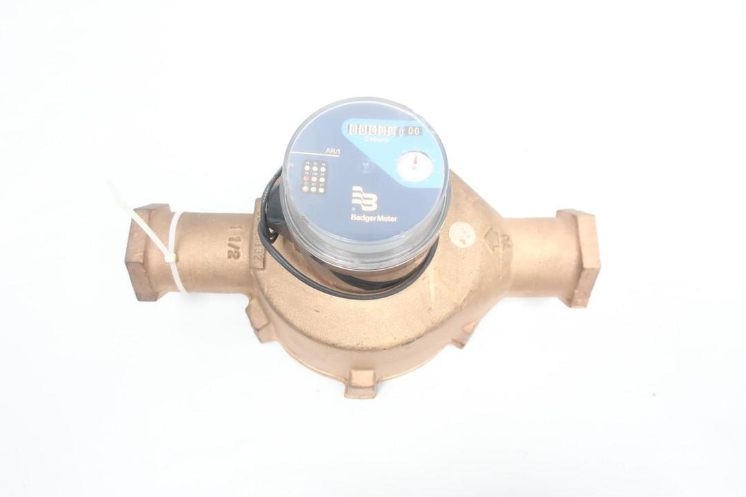BADGER METER AR/T 6-DIGIT FLOW METER 1-1/2IN NPT