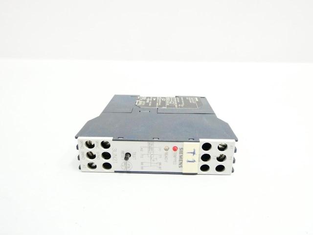 SIEMENS 3UN2110-0AF7 THERMISTOR PROTECTION RELAY 110-120V-AC