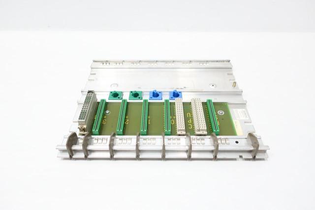 SIEMENS 6ES5-700-0LA11 MOUNTING RACK